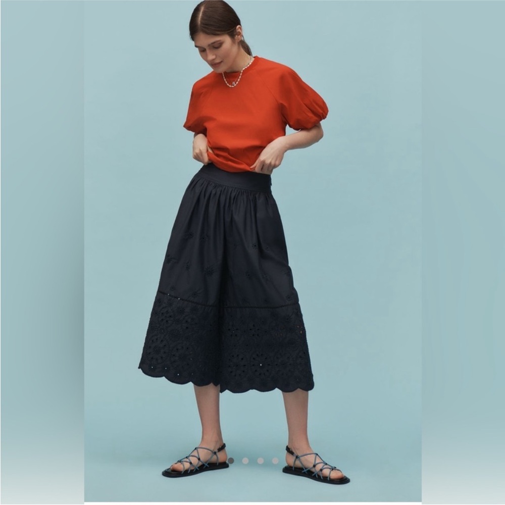 Anthropologie Navy Flowy Eyelet Wide-Leg Cropped Pants Medium
